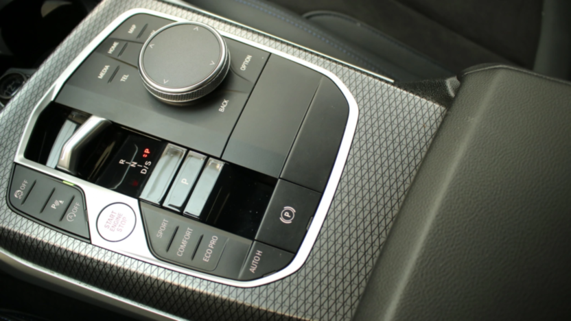 BMW Seria 3 318i M Sport aut