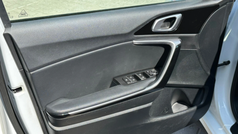 KIA Cee'd Ceed 1.5 T-GDI L Business Line DCT