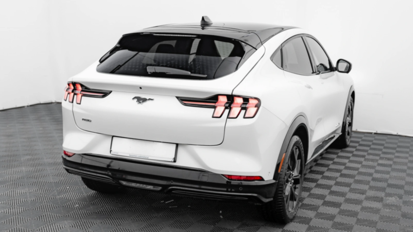 FORD Mustang Mach-E Mustang Mach-E 98kWh AWD Premium