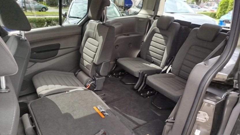 FORD Tourneo Connect Gr. Tourneo Connect 1.5 EcoBlue Titanium PowerShift