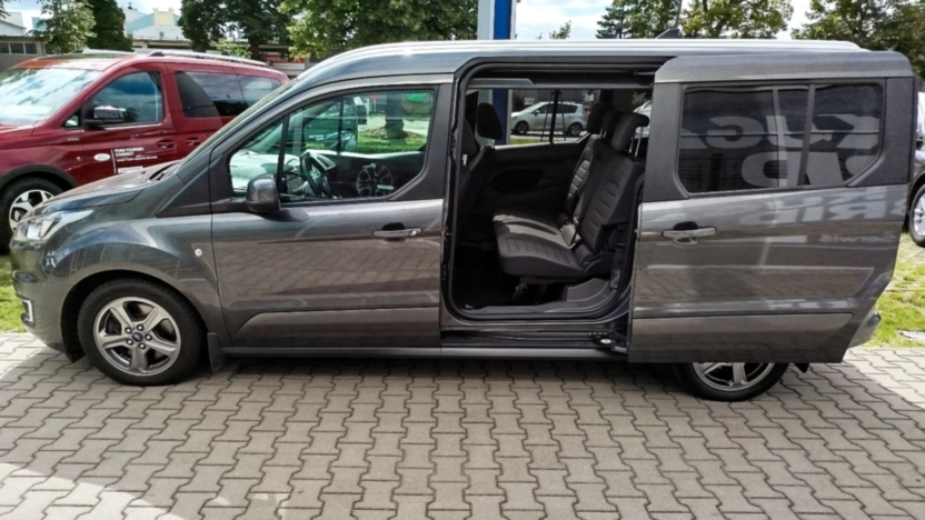FORD Tourneo Connect Gr. Tourneo Connect 1.5 EcoBlue Titanium PowerShift
