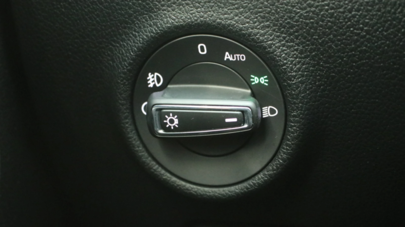 SKODA Superb Superb 2.0 TDI SCR Ambition DSG