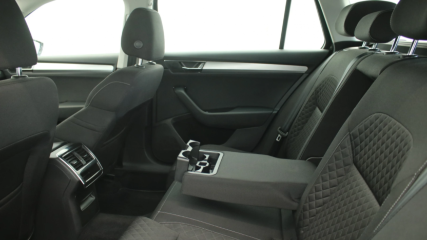 SKODA Superb Superb 2.0 TDI SCR Ambition DSG