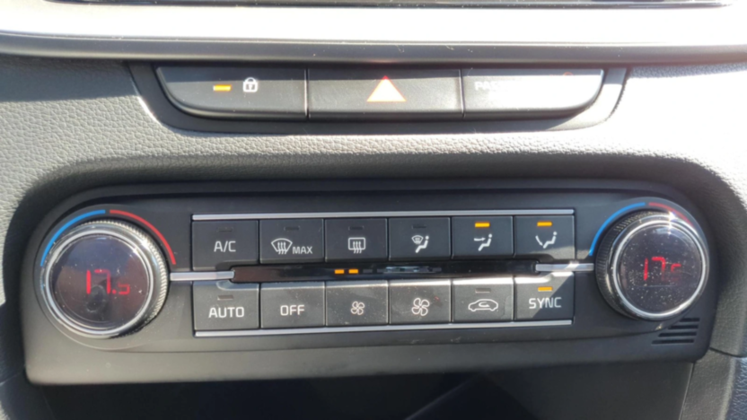 KIA Cee'd Ceed 1.5 T-GDI M