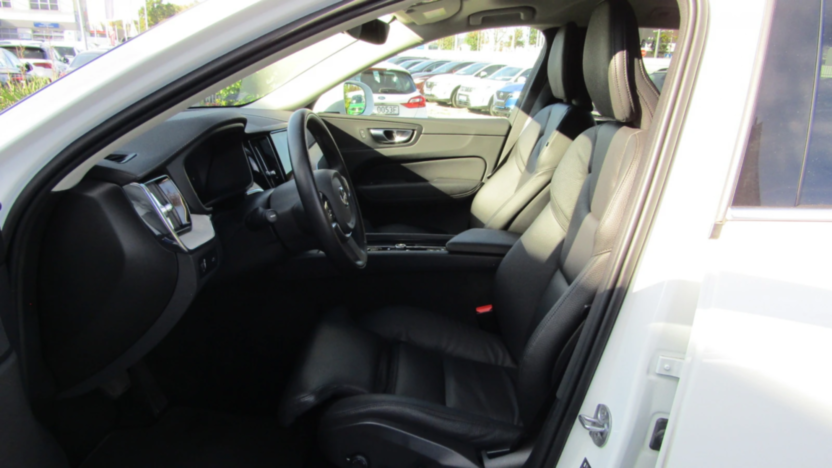 VOLVO XC60 XC60 B5 B AWD Inscription aut