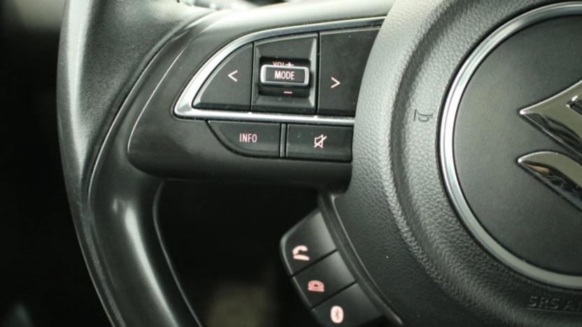 SUZUKI Swift Swift 1.2 Dualjet SHVS Premium