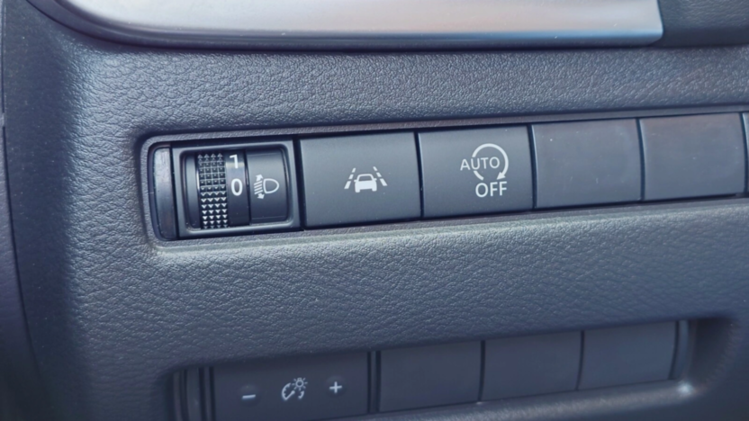 NISSAN Qashqai Qashqai 1.3 DIG-T mHEV N-Connecta Xtronic