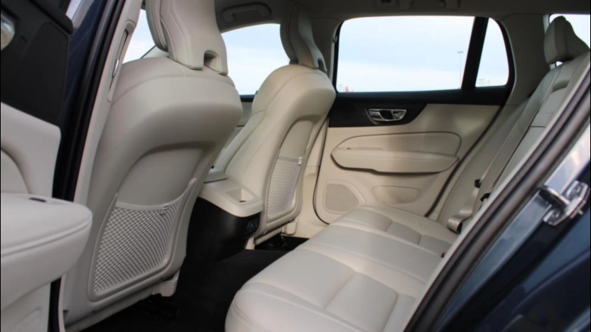 VOLVO V60 V60 D3 Momentum Pro aut