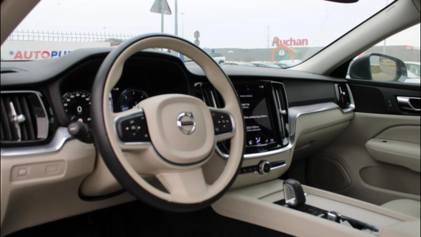 VOLVO V60 V60 B4 D Momentum Pro aut
