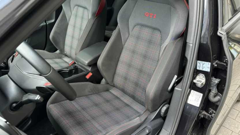 VOLKSWAGEN Golf Golf VIII 2.0 TSI GTI DSG
