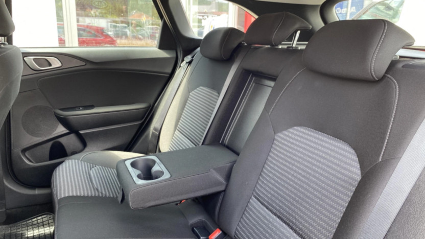 KIA Cee'd Ceed 1.5 T-GDI M DCT