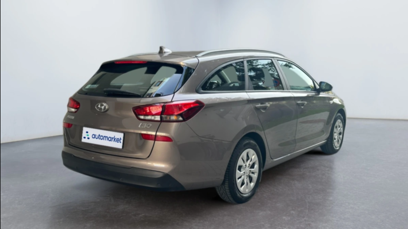 HYUNDAI i30 i30 1.6 D Classic +