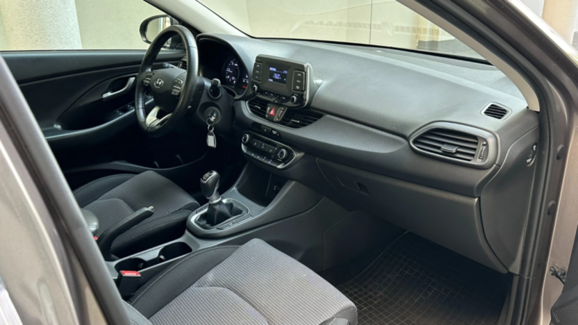HYUNDAI i30 i30 1.6 D Classic +