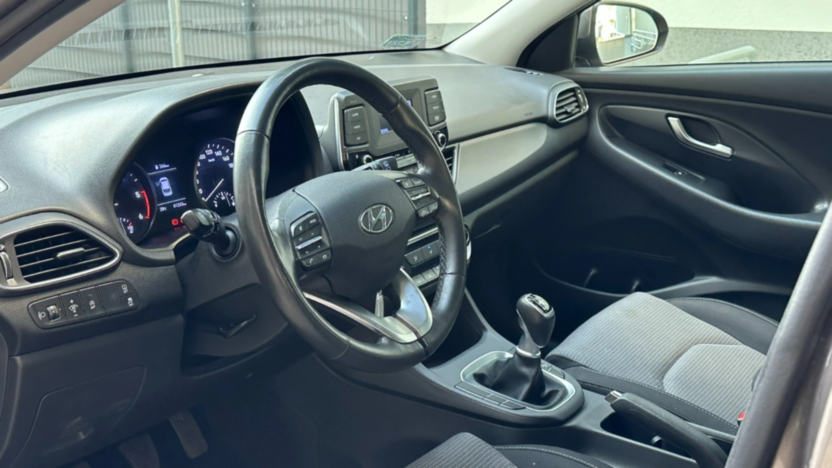 HYUNDAI i30 i30 1.6 D Classic +