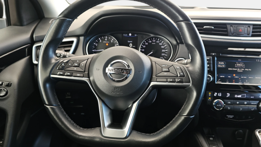 NISSAN Qashqai Qashqai 1.3 DIG-T N-Connecta DCT