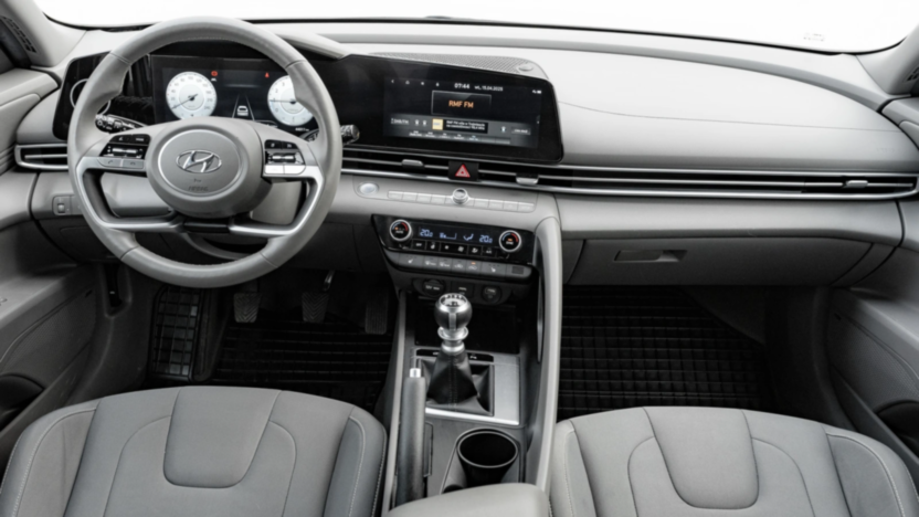HYUNDAI Elantra Elantra 1.6 Executive