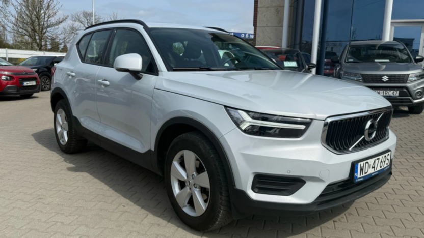 VOLVO XC40 XC40 T3 Momentum Core aut