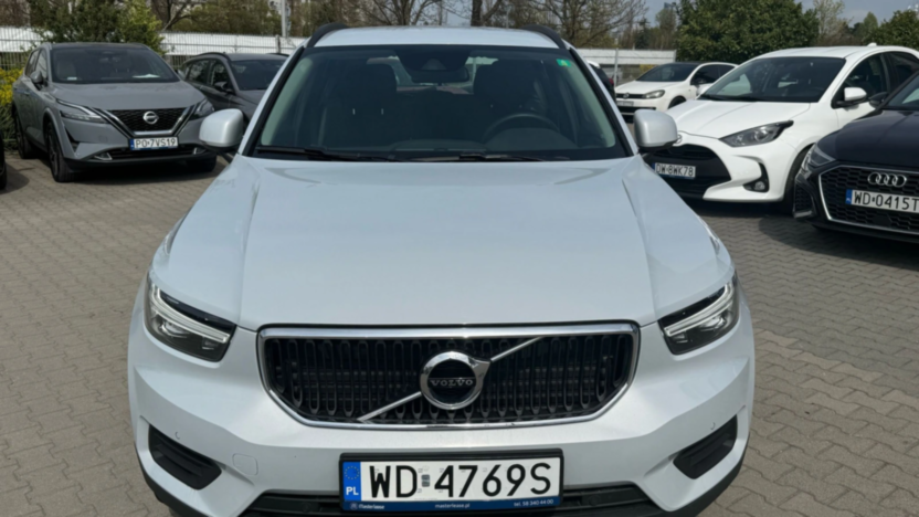 VOLVO XC40 XC40 T3 Momentum Core aut