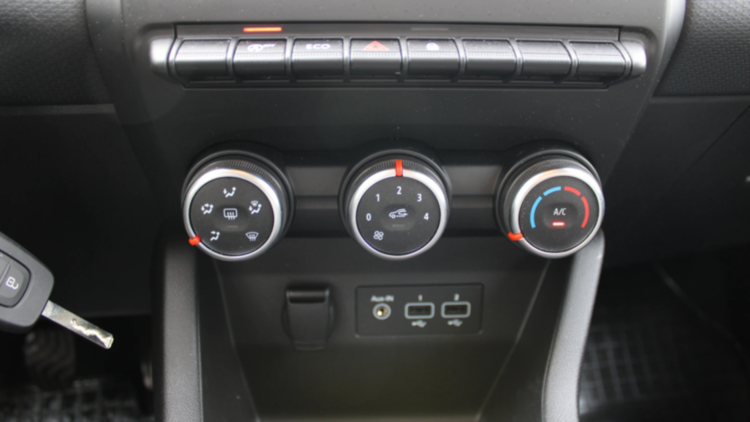 RENAULT Clio Clio 1.0 TCe Equilibre