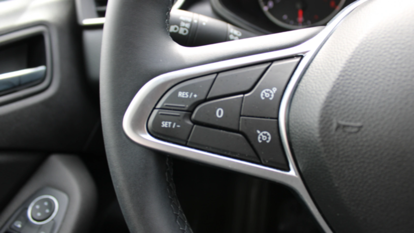 RENAULT Clio Clio 1.0 TCe Equilibre