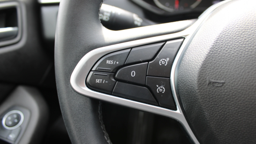 RENAULT Clio Clio 1.0 TCe Equilibre