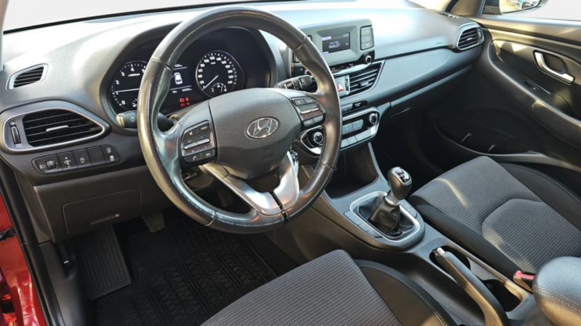HYUNDAI i30 i30 1.5 DPI Classic +