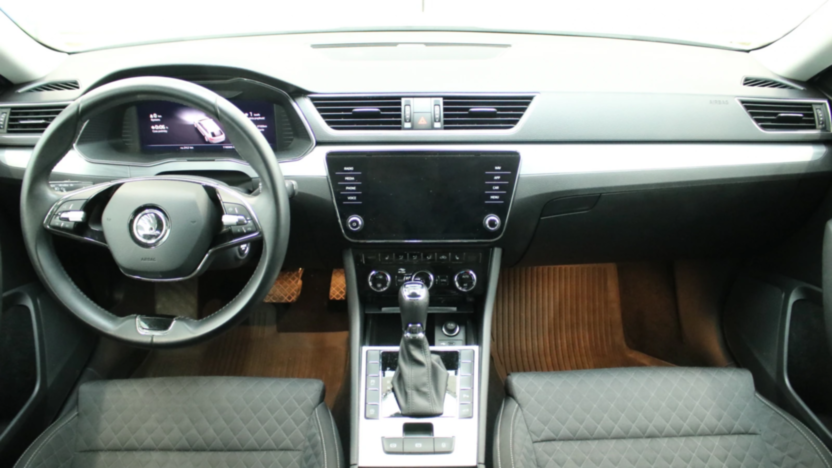 SKODA Superb Superb 2.0 TDI SCR Ambition DSG
