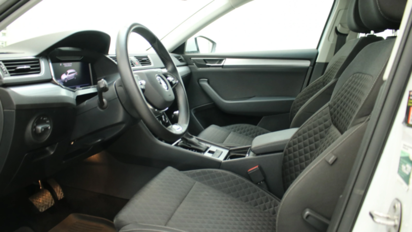 SKODA Superb Superb 2.0 TDI SCR Ambition DSG