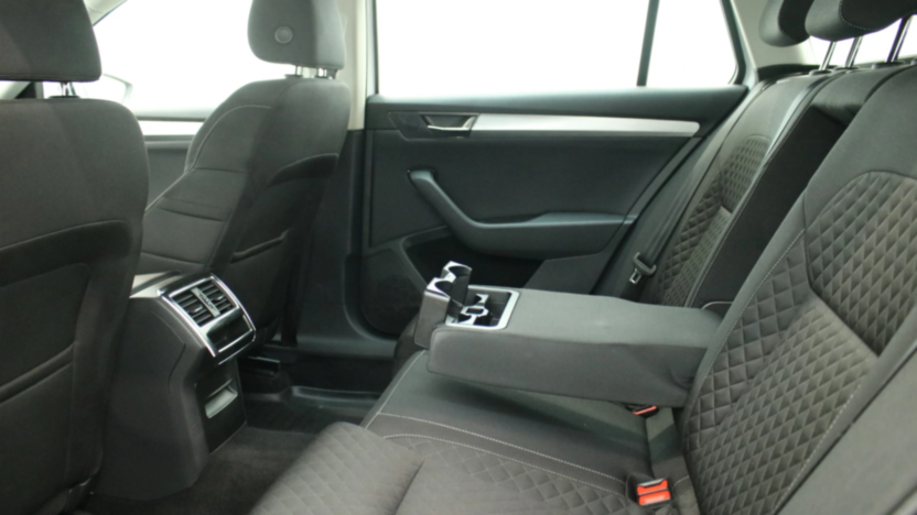 SKODA Superb Superb 2.0 TDI SCR Ambition DSG