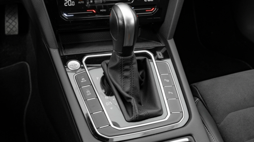 VOLKSWAGEN Passat Passat 2.0 TDI Elegance DSG