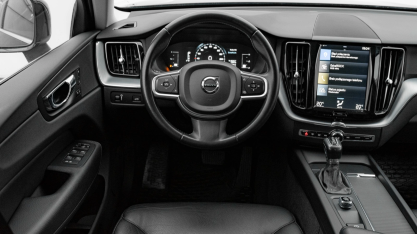 VOLVO XC60 XC60 D4 SCR AWD Momentum aut