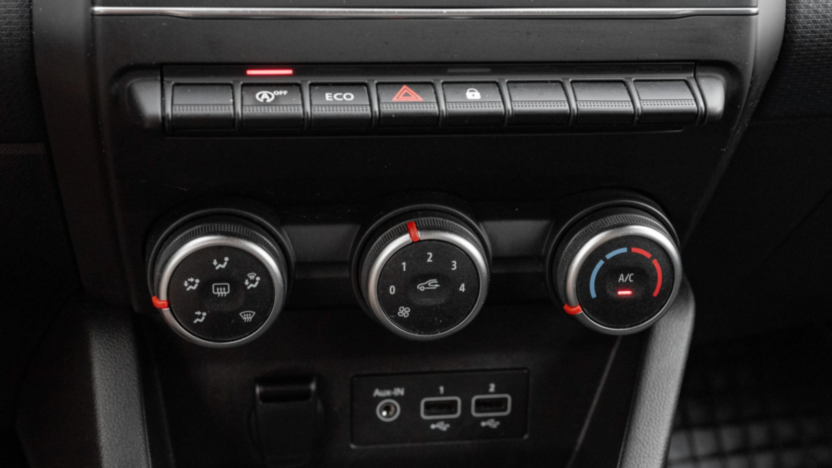 RENAULT Clio Clio 1.0 TCe Equilibre