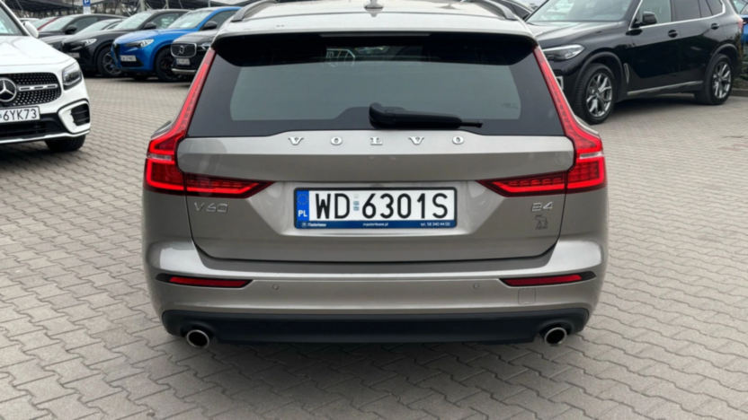 VOLVO V60 V60 B4 D Momentum Pro aut