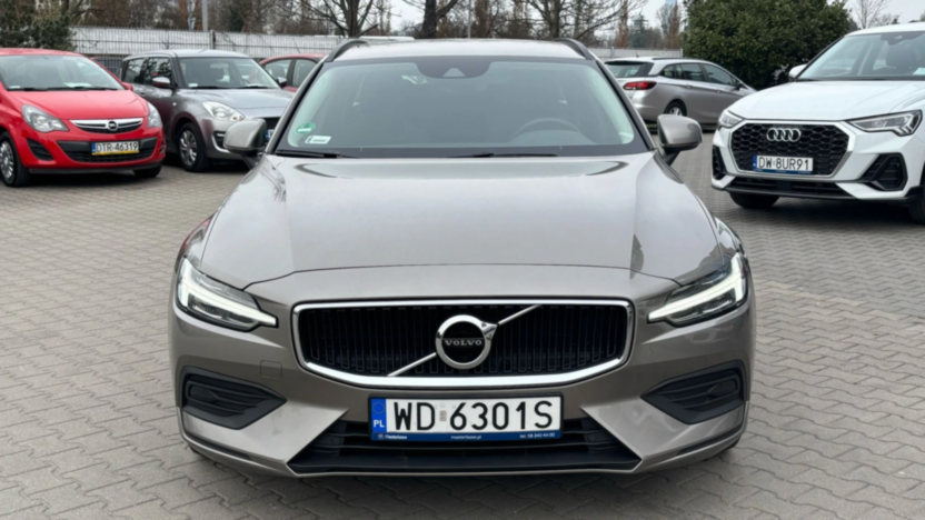 VOLVO V60 V60 B4 D Momentum Pro aut