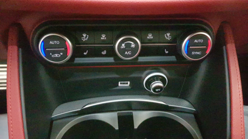 ALFA ROMEO Stelvio Stelvio 2.0 Turbo Veloce Q4 aut