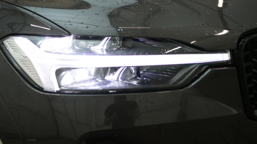 VOLVO XC60 XC60 B4 D AWD Plus Dark aut