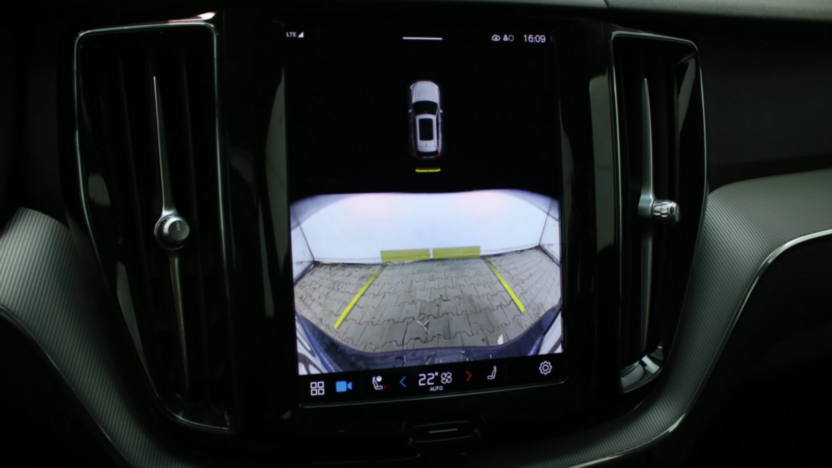VOLVO XC60 XC60 B4 D AWD Plus Dark aut