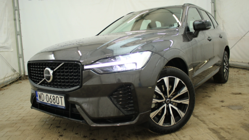 VOLVO XC60 XC60 B4 D AWD Plus Dark aut
