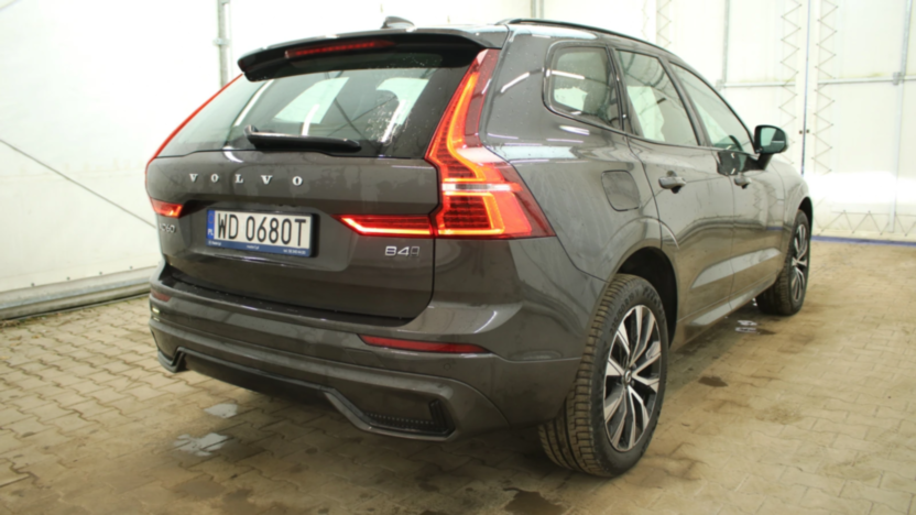 VOLVO XC60 XC60 B4 D AWD Plus Dark aut