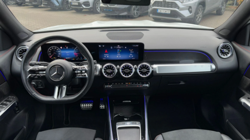 MERCEDES-BENZ GLB GLB 200 d AMG Line 8G-DCT