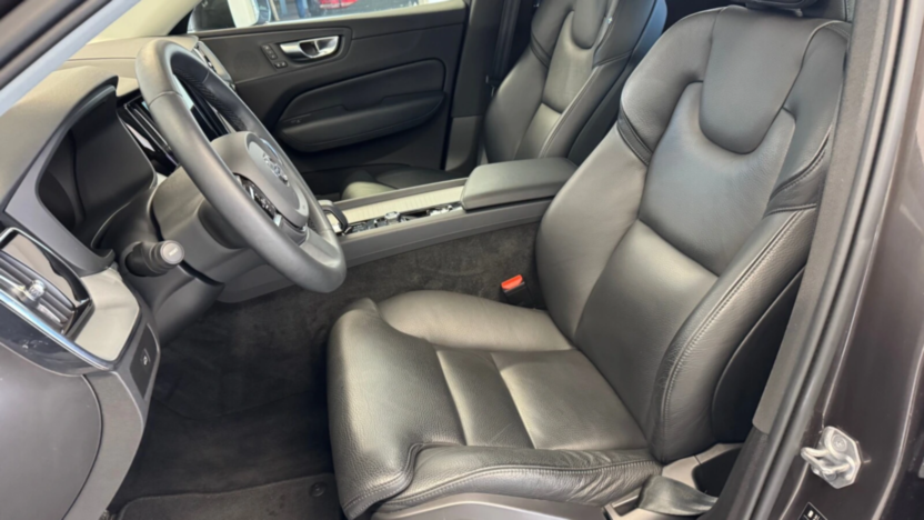 VOLVO XC60 XC60 B4 B Plus Bright aut