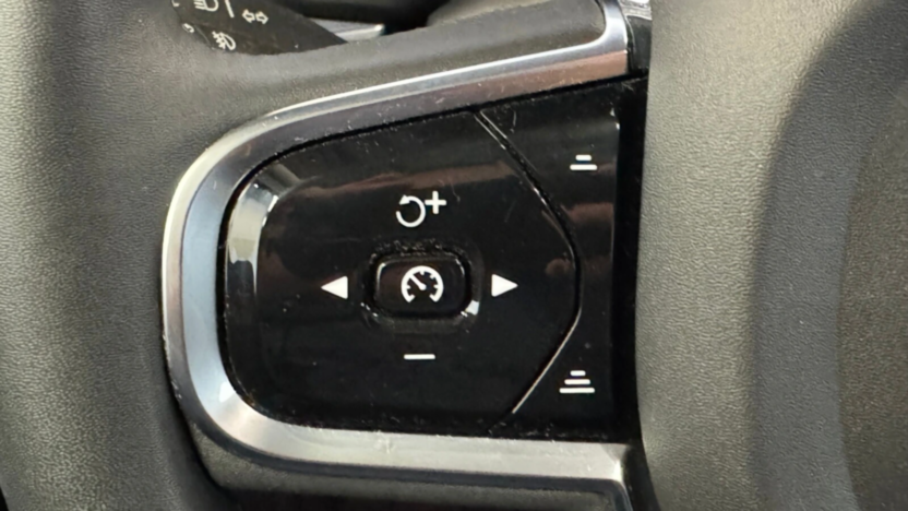VOLVO XC60 XC60 B4 B Plus Bright aut