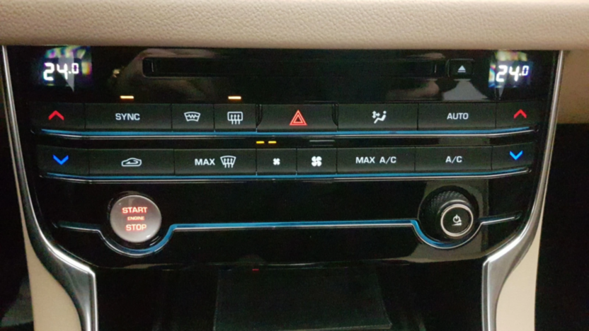 JAGUAR XF XF 2.0 T AWD Prestige
