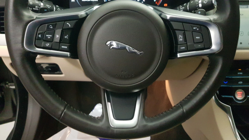 JAGUAR XF XF 2.0 T AWD Prestige
