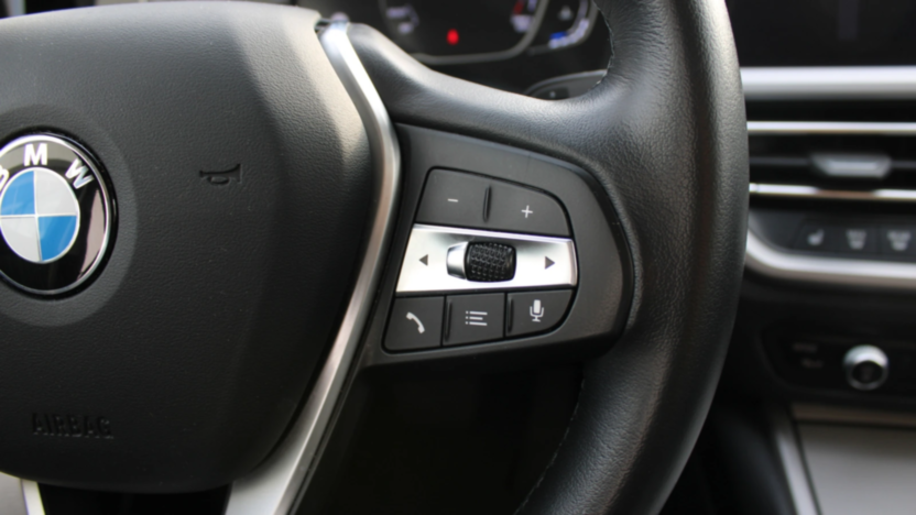 BMW Seria 3 318i Advantage aut