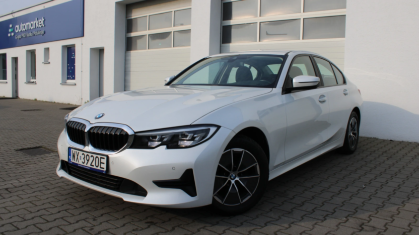 BMW Seria 3 318i Advantage aut