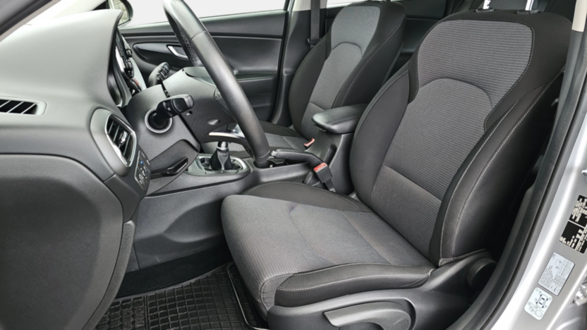HYUNDAI i30 i30 1.0 T-GDI Modern