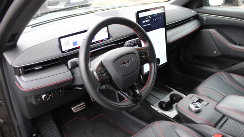 FORD Mustang Mach-E Mustang Mach-E 75kWh AWD