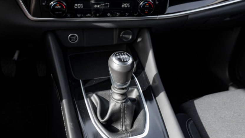 NISSAN Qashqai Qashqai 1.3 DIG-T mHEV N-Connecta