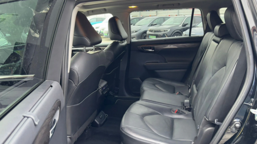 TOYOTA Highlander Highlander 2.5 Hybrid Executive